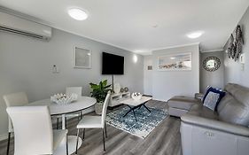 Meridian Alex Beach Apartments